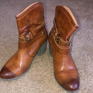 Brown ankle boots